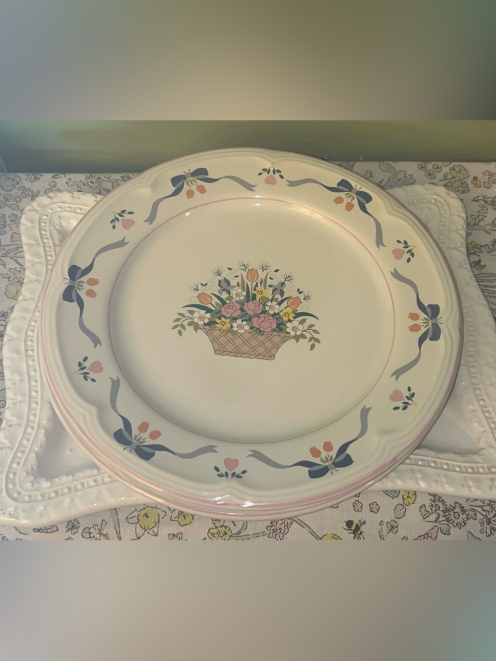 Sango Cottage Core Cream Floral Basket Dinner Plates Set of 4
